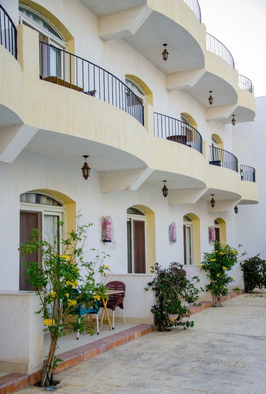 New Yalla Hotel Dahab Exterior photo